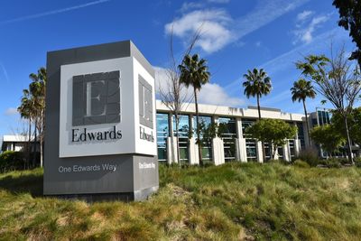 Edwards Lifesciences Stock: Is EW Underperforming the Healthcare Sector?