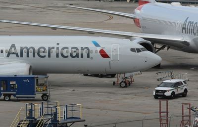 American Airlines Sued By Black Passengers For Deboarding Due To 'Odor'
