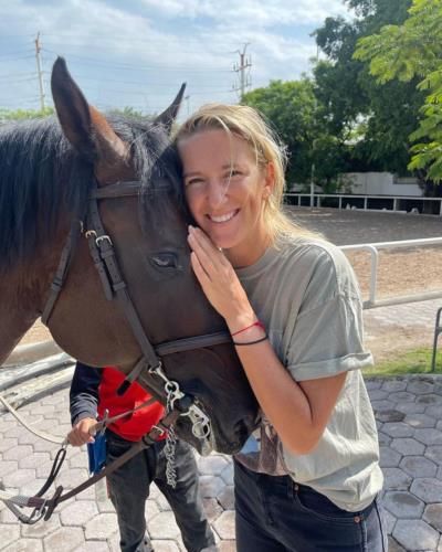 Victoria Azarenka's Graceful Horse Encounter In Guadalajara