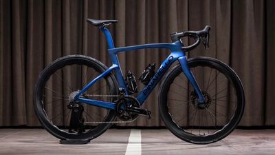 New Pinarello Dogma F slashes weight and improves efficiency with "Aero Keel"