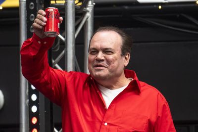 Shaun Williamson believes ‘Sweet Caroline’ is football’s ultimate anthem