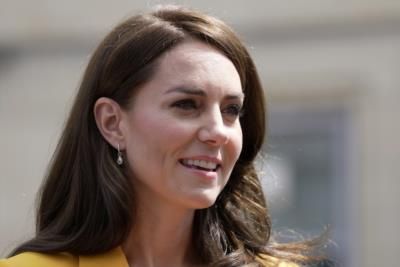 Kate Middleton Shows Strength Amid Cancer Battle