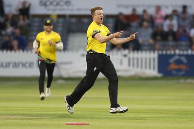 Josh Shaw earns Gloucestershire dramatic victory with final-ball six