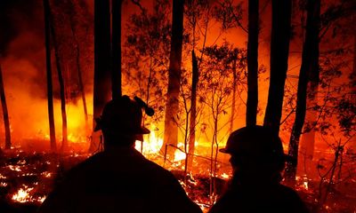 I’m a CFA volunteer – and as firefighters we have to put community safety above politics