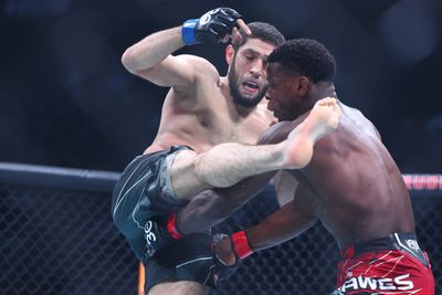 UFC free fight: Ikram Aliskerov flattens Phil Hawes in brutal UFC debut win