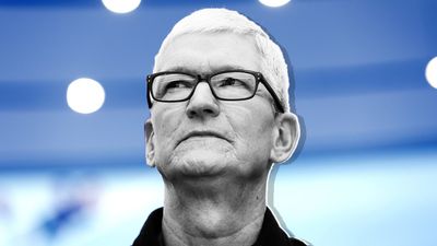 Top analyst revisits Apple stock price target following AI push