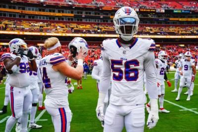 Leonard Floyd And Teammates Unite In White On Football Field