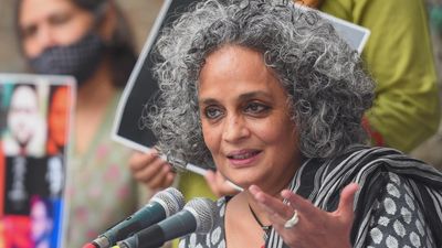 Award-winning Indian author Arundhati Roy risks prosecution