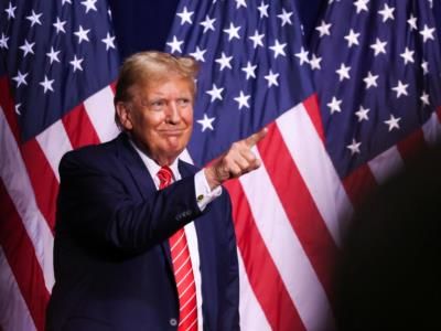 Trump Supports Displaying Ten Commandments In Schools