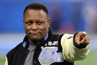 Barry Sanders reveals a recent health scare with his heart