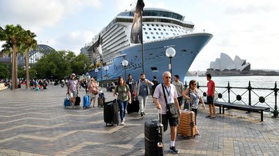 Tourist bucks weigh in with record economy boost