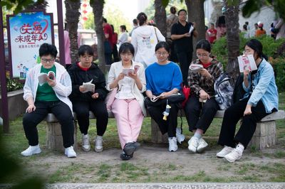 A vocational school student stuns China by besting university competitors in a math contest