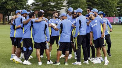 'India must remain true to the best playing XI': Sanjay Manjrekar emphasizes the importance of finding the right balance