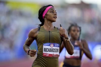 Sha'carri Richardson Overcomes Early Stumble To Win 100M Heat