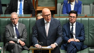 Nuclear showdown set to atomise federal parliament