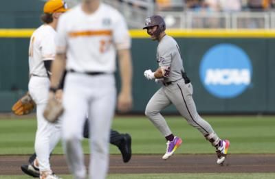 Texas A&M Defeats Tennessee 9-5 In College World Series Opener