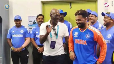 'Pocket rocket...': Vivian Richards lauds Rishabh Pant for comeback - Watch