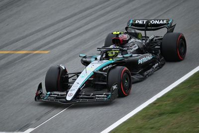 Hamilton: Mercedes still exposed by F1 qualifying weakness