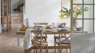 Tell-tale signs you need new dishes – 5 reasons to replace your existing set