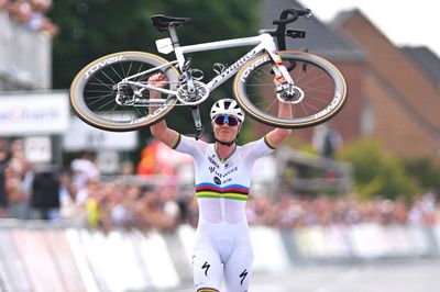 Lotte Kopecky takes crushing road race victory at Belgian Championships