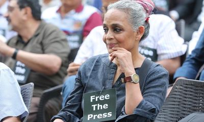 Open letter in India calls for withdrawal of go-ahead to prosecute Arundhati Roy