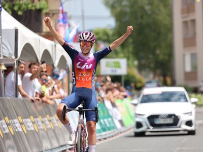 Urska Žigart adds first Slovenian road race championship to collection of ITT titles