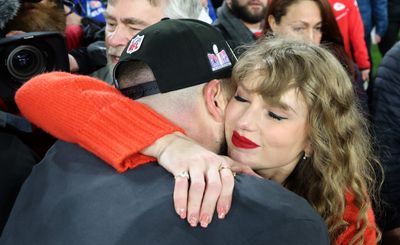 Travis Kelce carried Taylor Swift on stage as a massive surprise at Eras Tour London Night 3