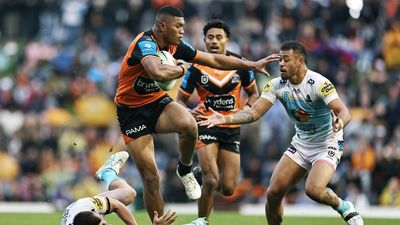 Galvin pleads for Utoikamanu to stay with him at Tigers