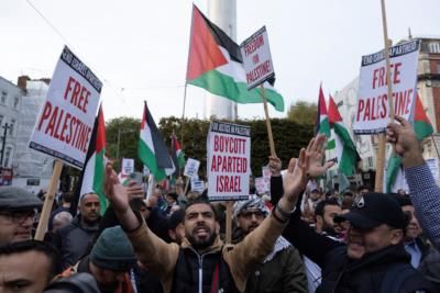 Violence Erupts At Pro-Palestinian Protest Outside Los Angeles Synagogue