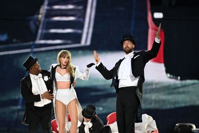 T Swift brings Kelce onstage at concert