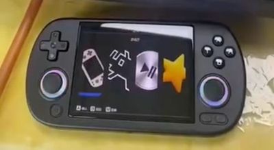 Anbernic's RG40XX Handheld Can Play PSP, Nintendo DS, and Dreamcast Games