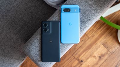 Motorola Edge 2024 vs. Google Pixel 8a: It's an easy choice