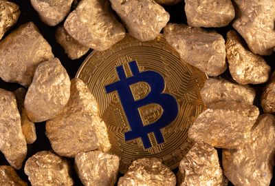 'More Sensitive To Fear Than Gold': Community Reacts To Bitcoin's Nosedive To $59K