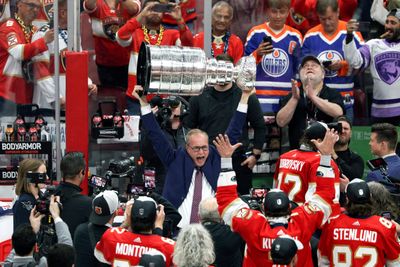 Paul Maurice reveals what he said to the Stanley Cup after waiting 26 years to win it