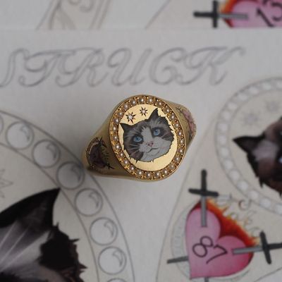 Gigi Hadid Gifts Taylor Swift and Kendall Jenner Rings With Enameled Images of Their Pets