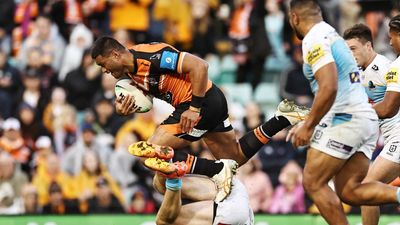 Wests Tigers allow Stefano Utoikamanu to test market