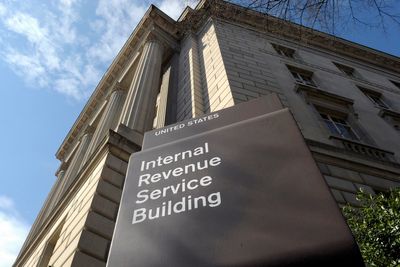 IRS delays in resolving identity theft cases are 'unconscionable,' an independent watchdog says