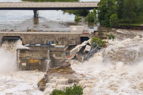 Two people die from floods ravaging US midwest as more storms forecasted