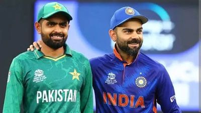'Luckily Virat Kohli not playing for Pakistan; his performances much worse than Babar Azam's'