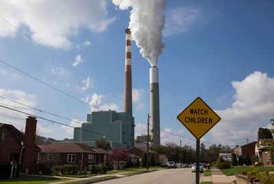 Supreme Court blocks EPA's cross-state air pollution plan - Roll Call
