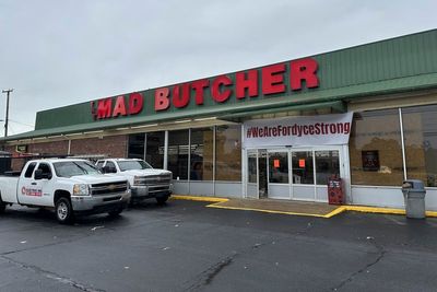 Mass shooting shutters Arkansas town's only grocery store — for now