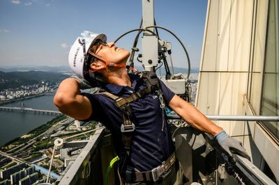 South Korea's Skyscraper Window Cleaner With A Fear Of Heights