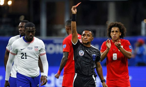 USMNT at risk of early Copa América exit after chaotic defeat to Panama