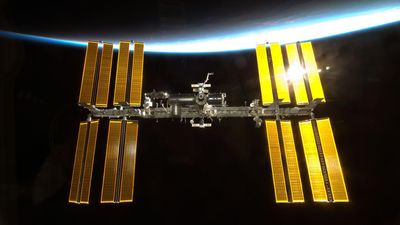 NASA offers SpaceX $843 million to destroy the International Space Station