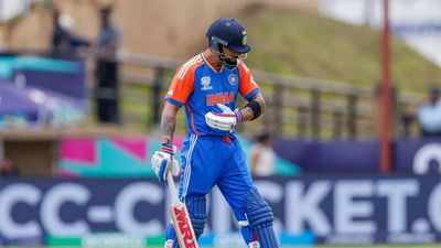 'Not a Bengaluru pitch': Rashid Latif feels out-of-form Virat Kohli went out of his plan against England