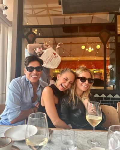 Nicole Richie's Joyful Lunch Outing With Close Friends