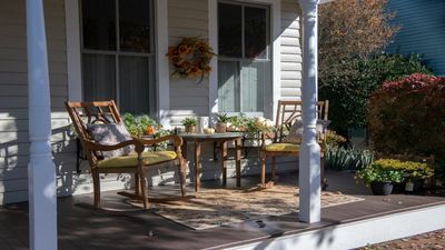 8 of the best scented plants to create a perfumed front porch