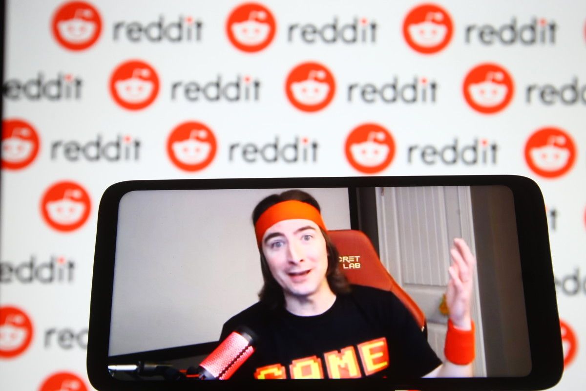 Analysts revise Chewy stock price target after Roaring…