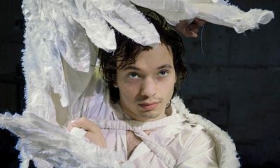 Fame, lust and drugs: Dorian Gray staged as a genderfluid rock musical