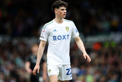 Leeds reject big Brentford bid for Archie Gray